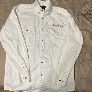 Ariat button down size M